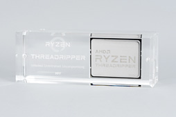 画像集#008のサムネイル/「Ryzen Threadripper」到着！ これまでにない製品ボックスと，アイデア賞モノのCPU取り付け方法を見てみよう