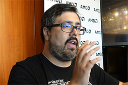 ꡼ No.003Υͥ / COMPUTEXCPUȤ롩 PCIe졼Ϥġ 2Ryzen Threadripperפ̩AMDʹƤߤ