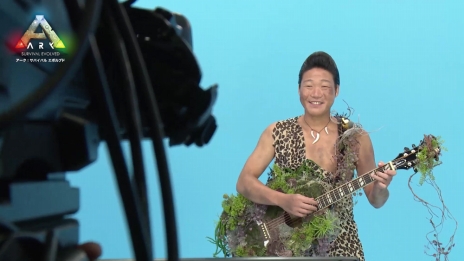 画像ギャラリー No.001のサムネイル画像 / PS4版「ARK:Survival Evolved」,ANZEN漫才のみやぞんさんが出演するWeb CMのメイキング映像が公開に