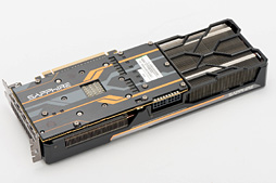 画像ギャラリー No.008のサムネイル画像 / 「Radeon R9 Fury」レビュー。大型クーラーを採用した空冷版Fijiの実力に迫る