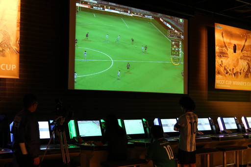 ���������꡼ No.011�Υ���ͥ������ / ���٥�ȡ��Хå���Υ������ɲä�ȯɽ���줿��WORLD CLUB Champion Football�פΥ��٥�ȡ�WCCF CUP WINNER'S CUP The 10th�פ��ݡ���