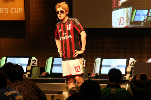 ���������꡼ No.012�Υ���ͥ������ / ���٥�ȡ��Хå���Υ������ɲä�ȯɽ���줿��WORLD CLUB Champion Football�פΥ��٥�ȡ�WCCF CUP WINNER'S CUP The 10th�פ��ݡ���