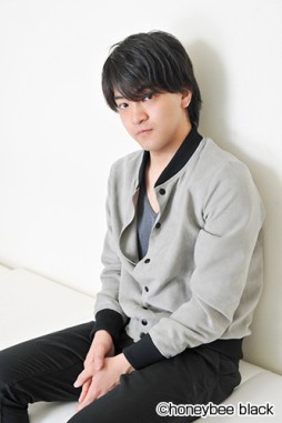 画像ギャラリー No.003のサムネイル画像 / 「DYNAMIC CHORD feat.KYOHSO」,出演者のインタビューが公開に