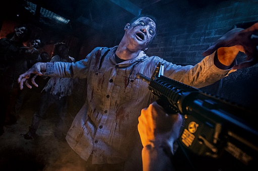 画像ギャラリー No.006のサムネイル画像 / プロジェクション・ゴーグルによって“新たなリアル”を獲得。USJの新アトラクション「バイオハザード・ザ・リアル3」を一足早く体験してきた