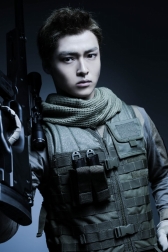 画像ギャラリー No.002のサムネイル画像 / 「BIOHAZARD THE STAGE」,千葉真一さんら出演者3人の舞台衣装姿を公開