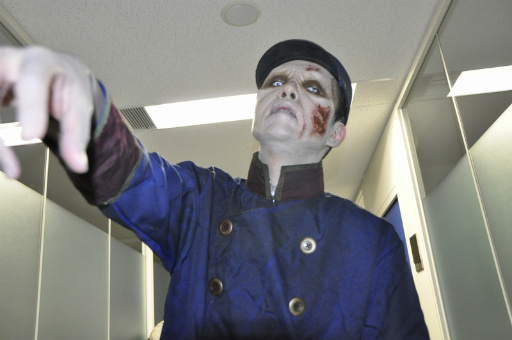 画像ギャラリー No.009のサムネイル画像 / オリジナルから13年。より美しく,より恐ろしく生まれ変わった「バイオハザード0 HDリマスター」のこだわりをゾンビと化した竹中 司氏に聞いた