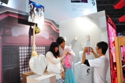 画像ギャラリー No.006のサムネイル画像 / ボルテージ,「偽りの君とスキャンダル」など3作品をTGS 2015に出展