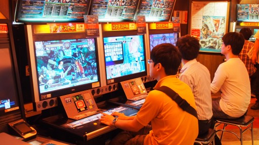 画像ギャラリー No.001のサムネイル画像 / 対戦シーンを“再燃”させる“イグニッション”。AC「電撃文庫 FIGHTING CLIMAX IGNITION」ロケテストレポート