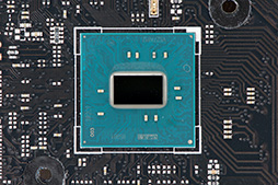 画像ギャラリー No.036のサムネイル画像 / 「Z170 PRO GAMING」を細かくチェック。2万円台半ばで買えるASUSのゲーマー向けマザーは新たな定番になるかも