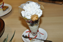 ���������꡼ No.018�Υ���ͥ������ / ���������ץ󡣥��ץ��󥲡�������������θ��Ǥ��륳�󥻥ץȥ��ե��֥��ץ��󥫥ե��פΥ�ǥ����������٥�Ȥ��ݡ���