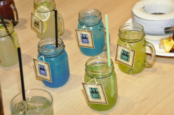 ���������꡼ No.021�Υ���ͥ������ / ���������ץ󡣥��ץ��󥲡�������������θ��Ǥ��륳�󥻥ץȥ��ե��֥��ץ��󥫥ե��פΥ�ǥ����������٥�Ȥ��ݡ���