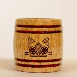 画像ギャラリー No.001のサムネイル画像 / 「モンスターハンター」のマスコットや紋章がプリントされた「ミニ木樽おちょこ」が登場