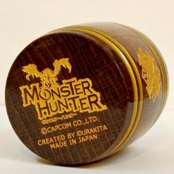 画像ギャラリー No.004のサムネイル画像 / 「モンスターハンター」のマスコットや紋章がプリントされた「ミニ木樽おちょこ」が登場