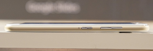 ꡼ No.011 | ASUSοޥۡZenFone 3פȡZenFone 3 Deluxeפβ̥ǥƥȡǿΥߥɥ륯饹üϥ褯ư