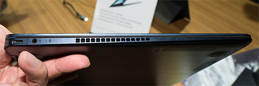 ���������꡼ No.027�Υ���ͥ������ / ��COMPUTEX��ASUS�ο���ZenBook�ϡ�GTX 1050 Ti��ܥ�ǥ�䳰�դ�����ե��å����ܥå����б������Ρ���PC�����ܤ�