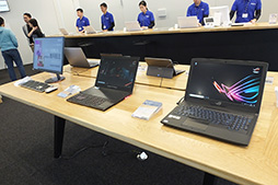 ꡼ No.008 | ASUSåסASUS Store Akasakaפ32˥ץƱҤǤȤߤԤŹݡ