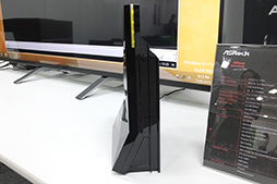 画像ギャラリー No.003のサムネイル画像 / ASRock,ゲーマー向けを謳う無線LANルーター「G10」を国内初披露。ボディカラーは地味になったが高速無線LAN機能や奇抜な付加機能は健在