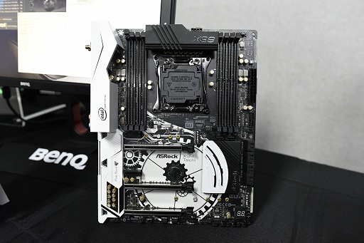 ���������꡼ No.003�Υ���ͥ������ / ��COMPUTEX�ϡ֥����Ѥ�ASRock�פ�����200�ɥ�����Ⱦ�����X99�ޥ����ܡ���2���ʤ�ȯɽ
