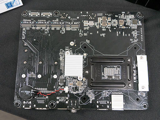 ���������꡼ No.009�Υ���ͥ������ / ��COMPUTEX��ASRock�֡�����X299��ܤΥ����ޡ������ޥ����ܡ��ɤ򸫤Ƥ�������Micro-STX�׻��ͤ�Ķ�����ޥ����ܡ��ɤˤ�����