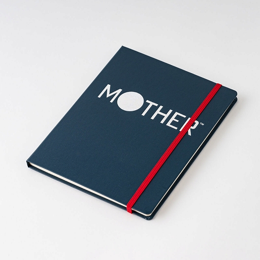 画像集 No.003のサムネイル画像 / ほぼ日MOTHERプロジェクトの新作グッズ「MOTHERのNOTEBOOK」が12月15日に発売。ページの下に“MOTHERのことば”をプリント