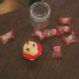 画像ギャラリー No.008のサムネイル画像 / 「MOTHERのおみせ。」渋谷PARCO6階に7月25日から期間限定オープン。どせいさんのキャンディボトルなど新商品も登場