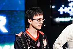 画像ギャラリー No.015のサムネイル画像 / 「フォーオナー プロ格闘ゲーマーNo.1決定戦」をレポート。熾烈な戦いを制し,最強戦士の栄冠に輝いたのは……?