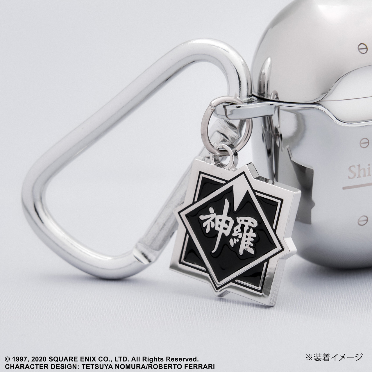 FF7R」より,神羅カンパニーのメタルチャームが付いたAirPods Pro(第1