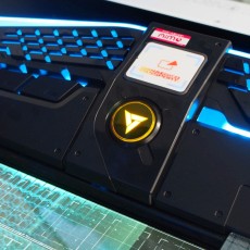 画像ギャラリー No.018のサムネイル画像 / バンダイナムコ×フロム・ソフトウェアによって再構築された最新の宇宙世紀とは。稼働間近の「機動戦士ガンダム U.C.カードビルダー」先行体験会レポート