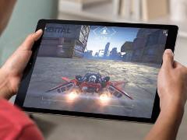 Appleの巨大タブレット端末 Ipad Pro で色々なゲームを遊んでみた 12本のアプリでプレイフィールを紹介