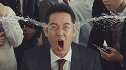 ���������꡼ No.005�Υ���ͥ������ / �֥ǥ쥹�ơפȡ֥����ɥ������ץ��꡼���Υ���ܤ������������ȡ����С��ʡ�COLORS�ס֥⥶����������פ����̤ʥ롼�ॢ���ƥब�о�