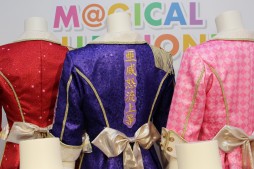 ���������꡼ No.015�Υ���ͥ������ / �ǥ�ޥ�10��ǯ�饤�֥ĥ����򿶤��֤�Ÿ�����M@GICALCOLLECTION!!!�ס�70��ʾ�ΰ������ֶ�ǴվޤǤ�����������ݡ���