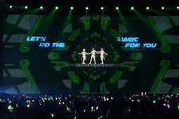 画像ギャラリー No.025のサムネイル画像 / “SCATTER”と“REFRACT”,無数に輝く光がアイドルたちを照らした「あんさんぶるスターズ!DREAM LIVE -4th Tour“Prism Star!”-」ライブレポート