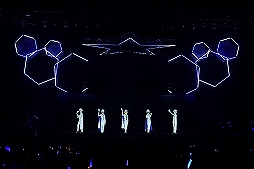 画像ギャラリー No.030のサムネイル画像 / “SCATTER”と“REFRACT”,無数に輝く光がアイドルたちを照らした「あんさんぶるスターズ!DREAM LIVE -4th Tour“Prism Star!”-」ライブレポート