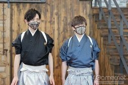 画像集#014のサムネイル/「あんスタ!!」配信番組「CAFE CINNAMON ニキズキッチン」第7回収録現場に潜入レポート。餅つき&おもちピザに挑戦!