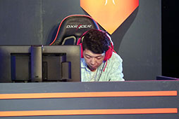 画像ギャラリー No.025のサムネイル画像 / 日課の改善内容や新種族「カマエル」の実装など「リネレボ」の最新情報が発表に。イベント「LRT 血盟王者決定戦 SEASON3」の模様をレポート