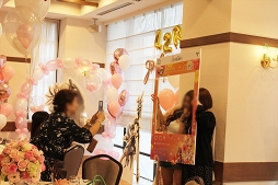 画像ギャラリー No.007のサムネイル画像 / オリジナルケーキやクイズ,ビンゴ大会も大盛況! 女性プレイヤーが親睦を深めた「リネレボ」初の女子会「L2R Girls Party」をレポート