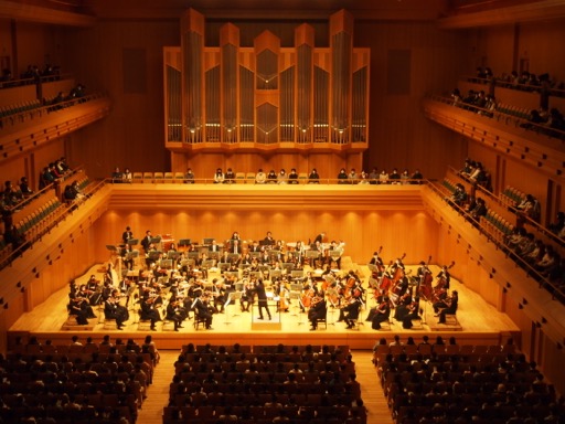 ꡼ No.002Υͥ / Υ󥿥ӥ塼ϡֽʼɱҷȥ饳󥵡ȡפǱդôƥեϡ˥åɸĤʹ಻ڤȤδؤ