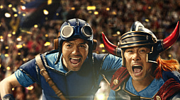 画像ギャラリー No.012のサムネイル画像 / 「星のドラゴンクエスト」，ラモス瑠偉さんら往年のサッカー選手が勇者に扮する新TVCMが5月13日から放送