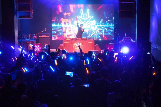 ꡼ No.001 | SUPERBEAT XONiCפγڶʤ˲եǳܿͥƥCrankyо줷饤֥٥ȡXONiC THE LiVEץݡ