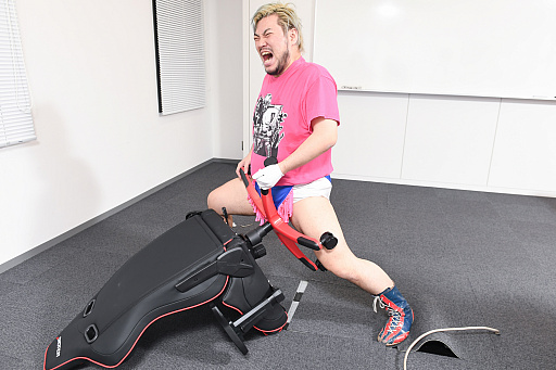 画像ギャラリー No.023のサムネイル画像 / 【PR】老舗“ゲーミングチェア”メーカーAKRacingのハイエンドモデル“Pro-X”。「お手軽に組み立てられる」は本当なのか,男色ディーノが組み立てヒヒョー