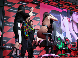 ꡼ No.015 | TGS 2019ϡߤRacing in TGS ɥ餱ΥԥåפǤAKRacingפΰŪʰ괶