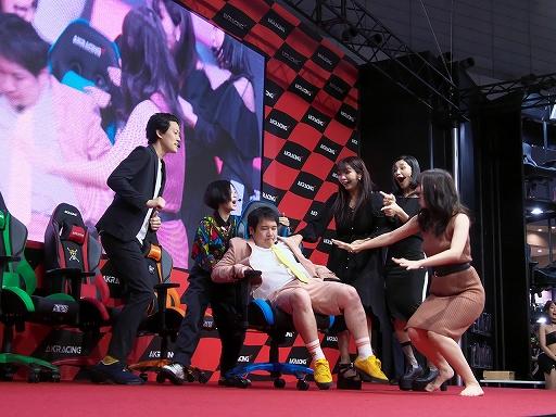 ꡼ No.018 | TGS 2019ϡߤRacing in TGS ɥ餱ΥԥåפǤAKRacingפΰŪʰ괶