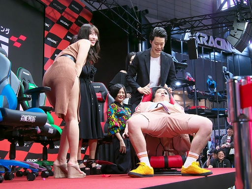 ꡼ No.029 | TGS 2019ϡߤRacing in TGS ɥ餱ΥԥåפǤAKRacingפΰŪʰ괶