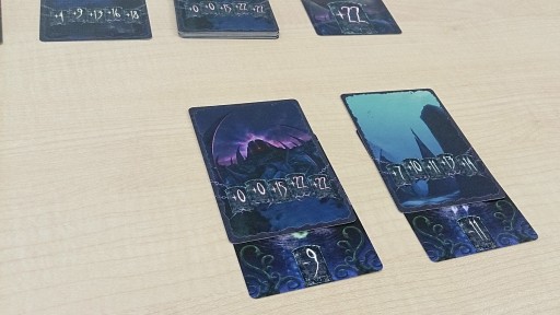 画像ギャラリー No.006のサムネイル画像 / 「あんぷらぐど☆げーまーず」第9回:海底都市で繰り広げられる高度な情報戦。報酬隠匿型入札ゲーム「フラムルルイエ」