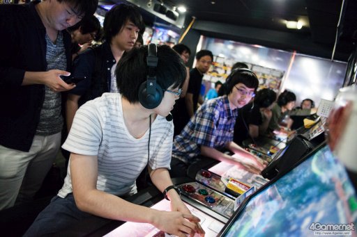 画像ギャラリー No.009のサムネイル画像 / 「LORD of VERMILION Re:3」全国大会への切符をかけた「OVER the LORD」東京予選フォトレポート。優勝は「YYT+カニ」チームの手に