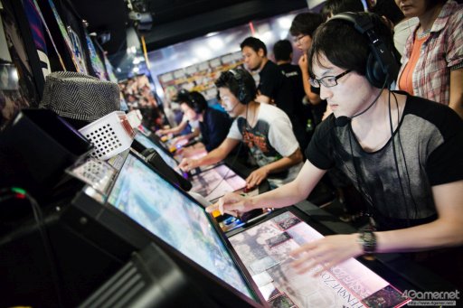 画像ギャラリー No.014のサムネイル画像 / 「LORD of VERMILION Re:3」全国大会への切符をかけた「OVER the LORD」東京予選フォトレポート。優勝は「YYT+カニ」チームの手に