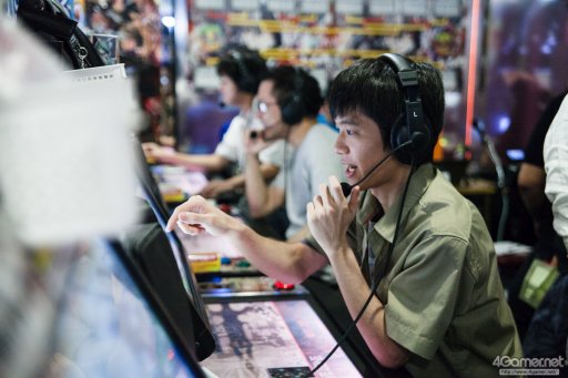 画像ギャラリー No.015のサムネイル画像 / 「LORD of VERMILION Re:3」全国大会への切符をかけた「OVER the LORD」東京予選フォトレポート。優勝は「YYT+カニ」チームの手に