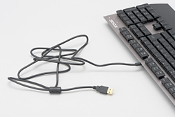 画像ギャラリー No.003のサムネイル画像 / 「EDGE 201」レビュー。独自のキースイッチを搭載するHORI初のPCゲーマー向けキーボードには,明確なメリットとデメリットが共存していた