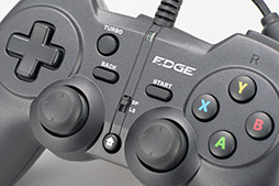 画像集 No.010のサムネイル画像 / HORIのPC用ゲームパッド「EDGE 301」は，「Xbox 360 Controller」を置き換える新標準になれるか