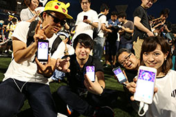 画像ギャラリー No.014のサムネイル画像 / 「Pokémon GO」,ミュウツーは招待制のレイドバトル「EXレイド」で登場。ファイヤーら伝説のポケモンは8月15日より再登場